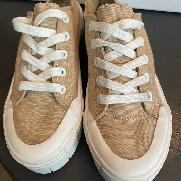 Mad Love Tan Canvas Sneakers size 9 - Picture 3 of 9
